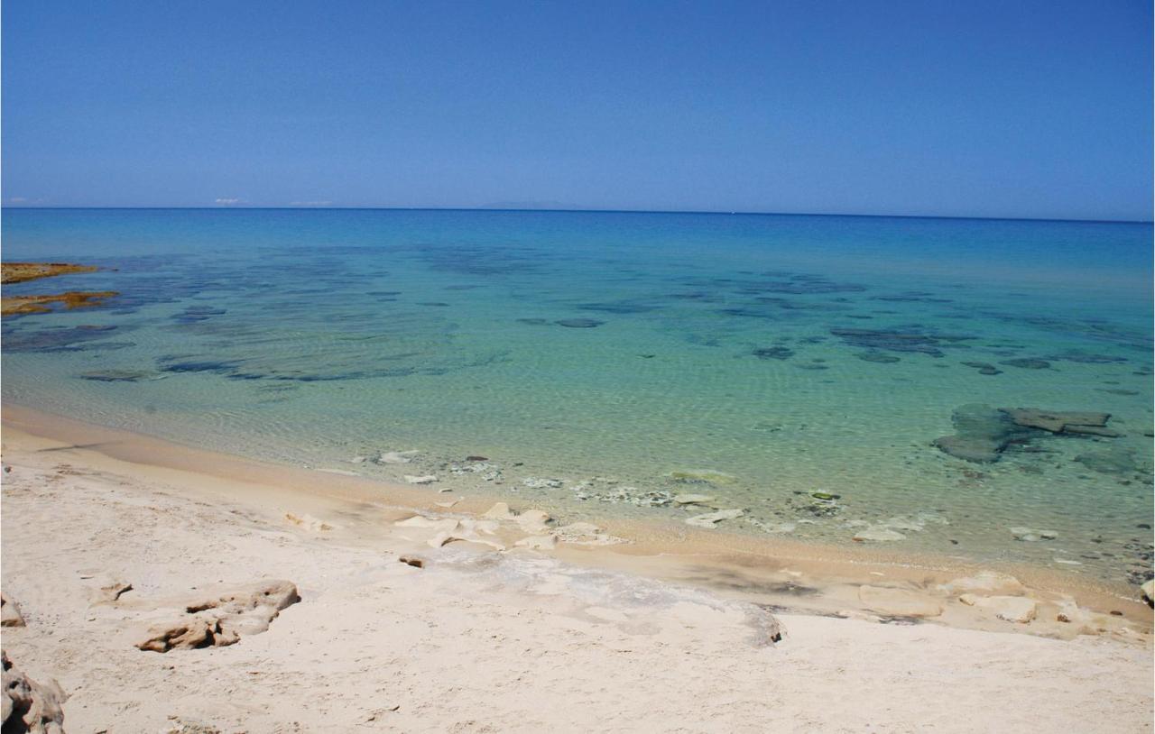 Trilo Beach 몬테나이 외부 사진